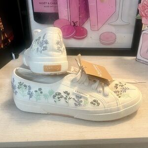 Superga 2750 White/Neutral Floral Embroidered Sneakers NWT